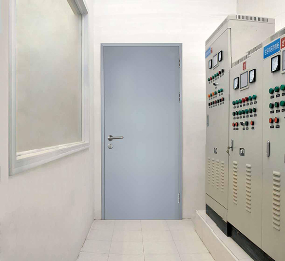 Steel insulation door